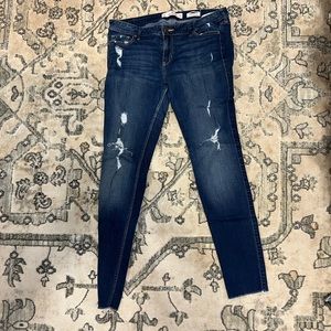 13R Hollister Low Rise Skinny Jeans